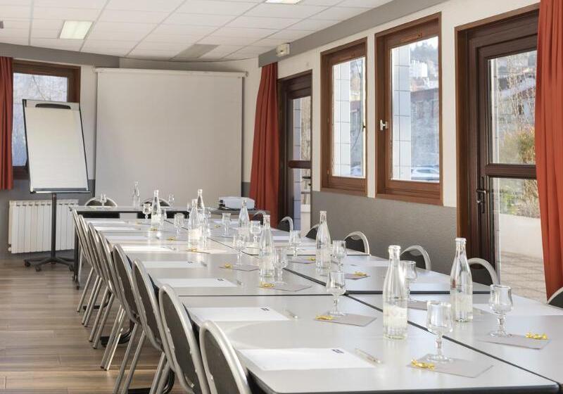 ホテル Kyriad Saint Etienne Centre