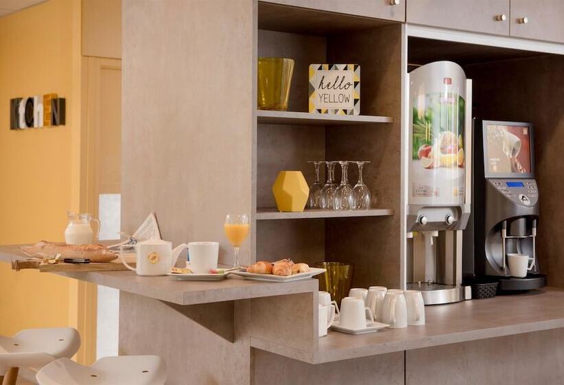 ホテル Kyriad Saint Etienne Centre