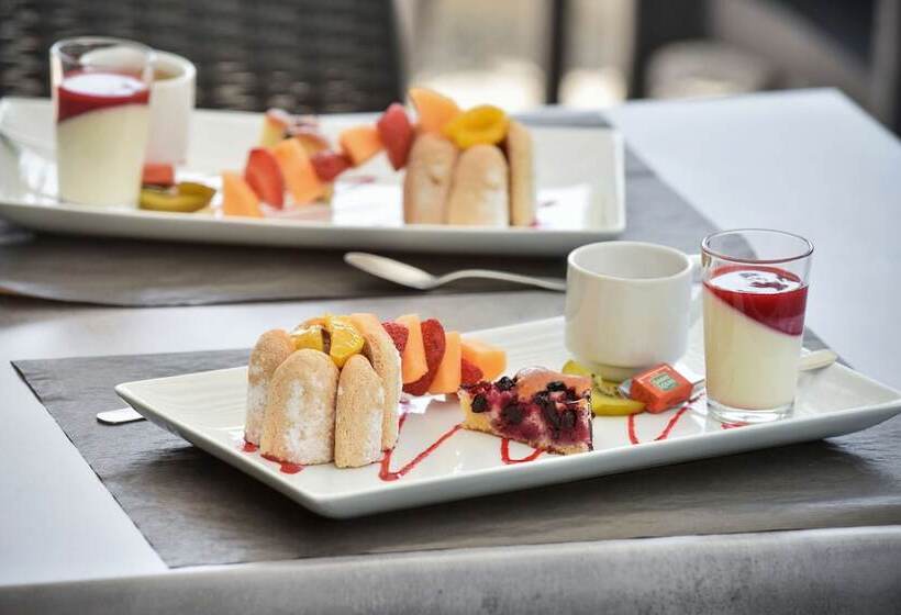 ホテル Kyriad Saint Etienne Centre