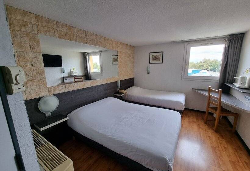 בית מלון כפרי Hôtel Restaurant Le Relais   Pau Nord