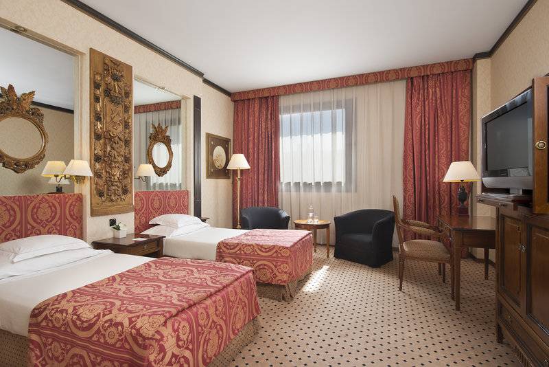 هتل Meliá Milano