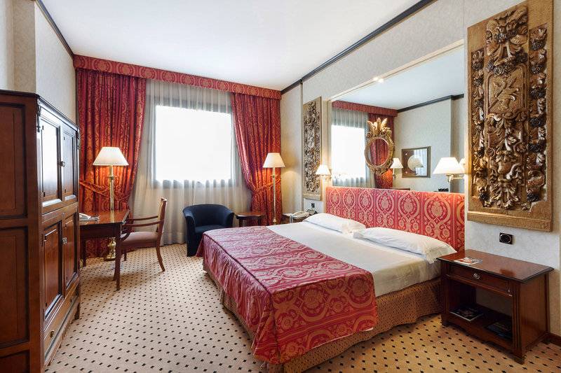 هتل Meliá Milano