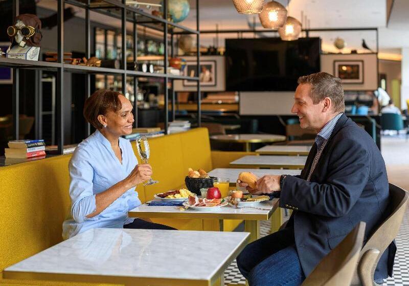 Отель Mercure Neu Isenburg