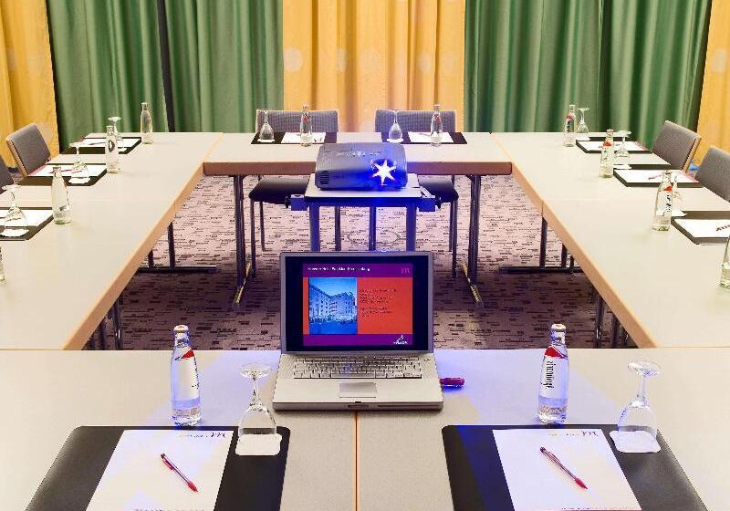 Отель Mercure Neu Isenburg