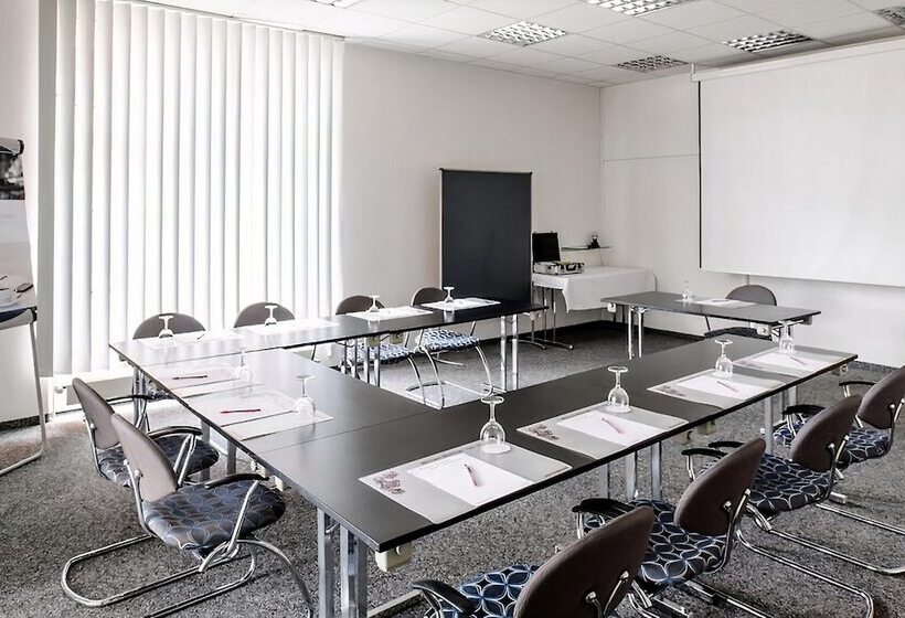 酒店 Plaza Inn Regensburg