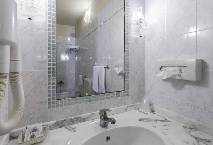 בית מלון כפרי Minerva Palace