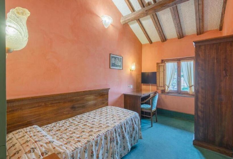 בית מלון כפרי Minerva Palace