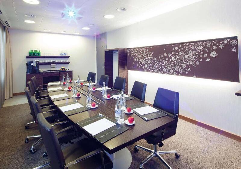 Mövenpick Hotel Zurich Airport