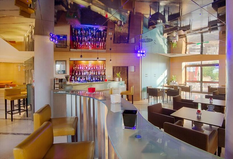 בית מלון כפרי NH Bologna Villanova