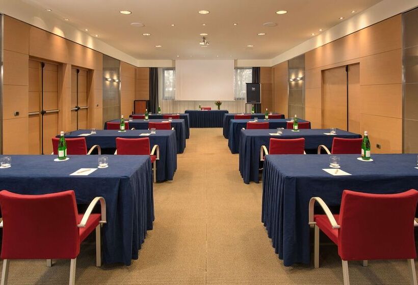 בית מלון כפרי NH Bologna Villanova