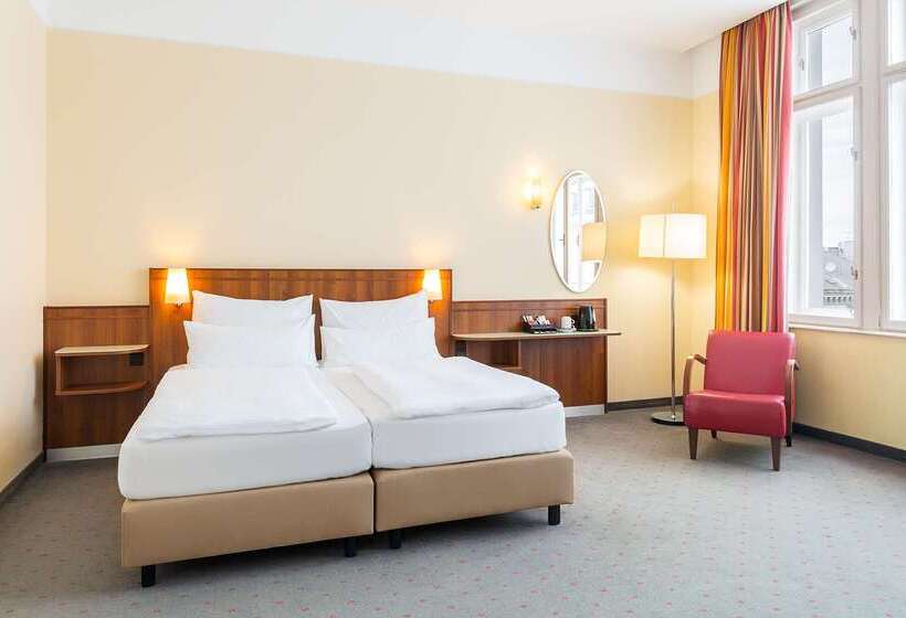 هتل NH Wien Belvedere