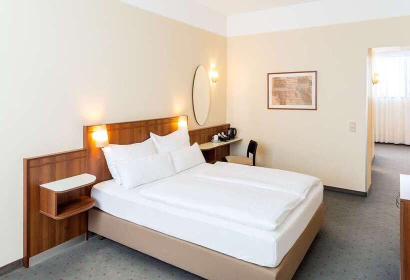 هتل NH Wien Belvedere