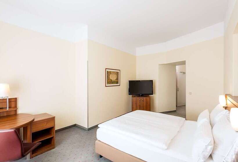 هتل NH Wien Belvedere