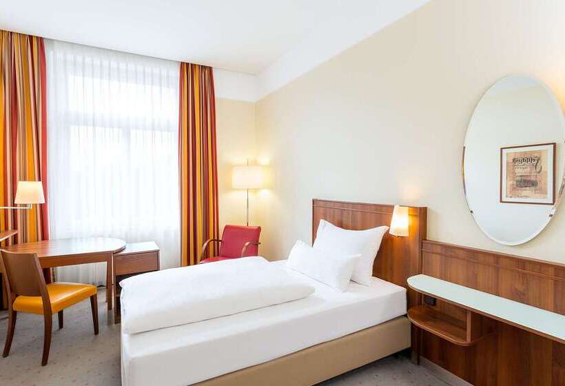 هتل NH Wien Belvedere