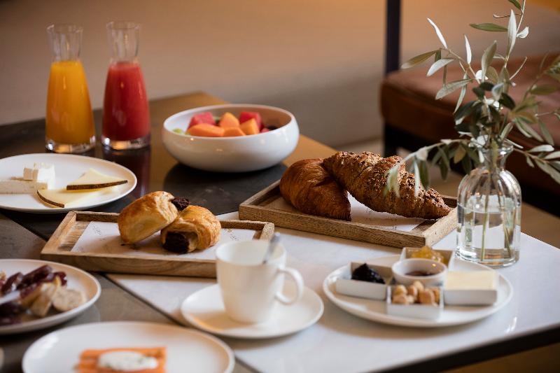 هتل Peralada Wine Spa & Golf