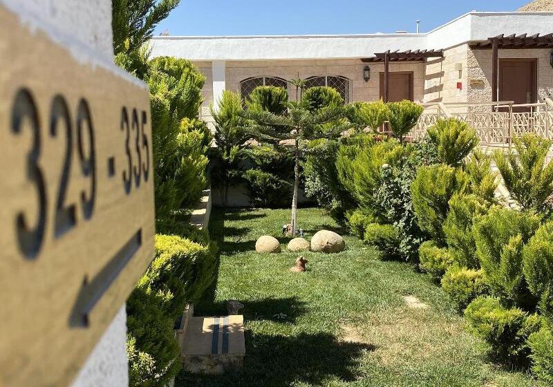 هتل Petra Guest House