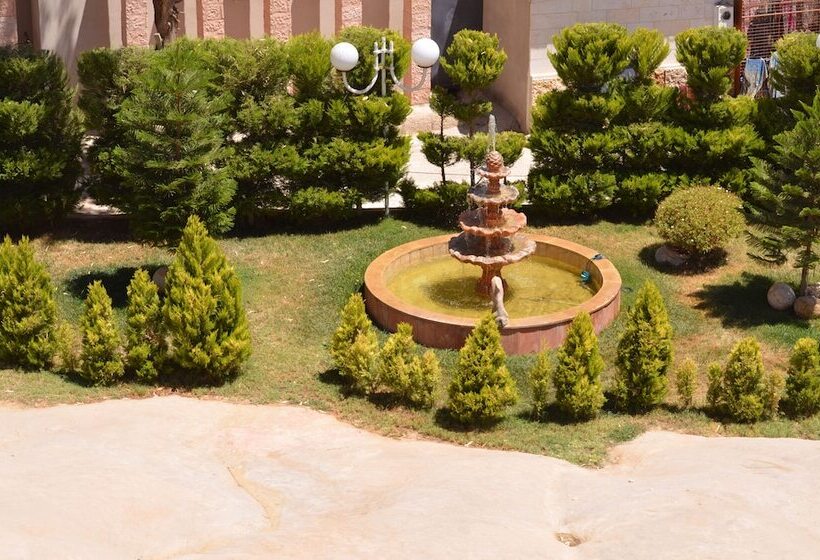 هتل Petra Guest House