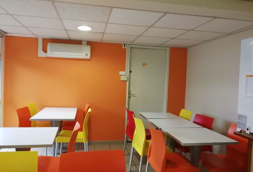 فندق Premiere Classe Angers Beaucouzé