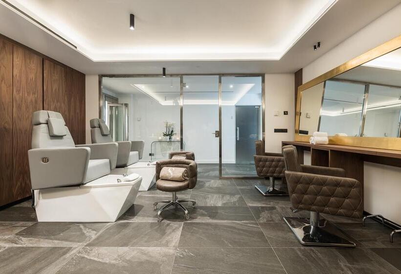 ホテル Pure Salt Port Adriano  Adults Only