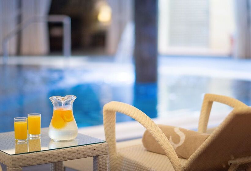 ホテル Pure Salt Port Adriano  Adults Only