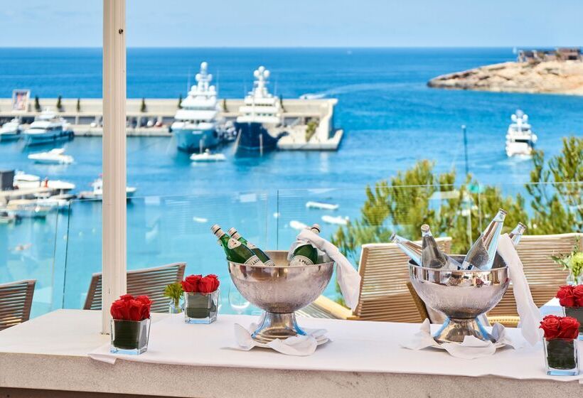 ホテル Pure Salt Port Adriano  Adults Only