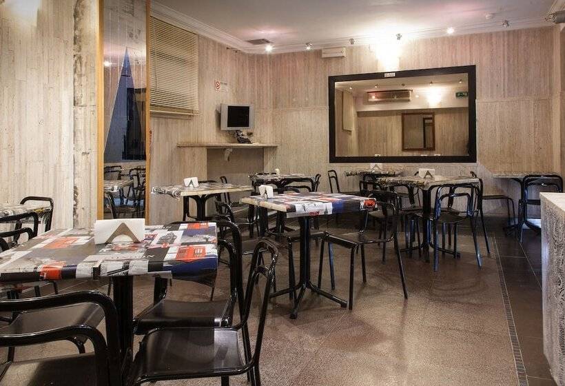 בית מלון כפרי Pyramid