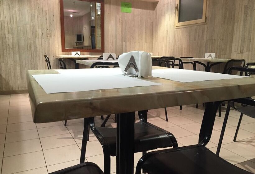 בית מלון כפרי Pyramid