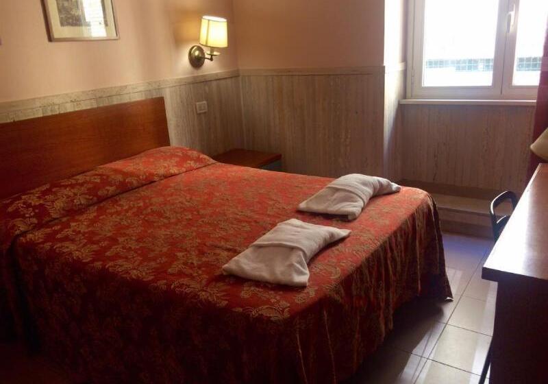 בית מלון כפרי Pyramid