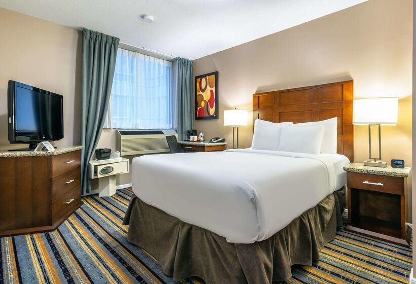 호텔 Quality Inn & Suites