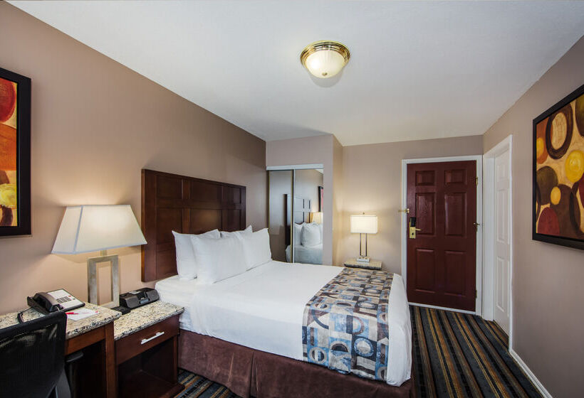 호텔 Quality Inn & Suites