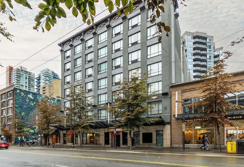 호텔 Quality Inn & Suites