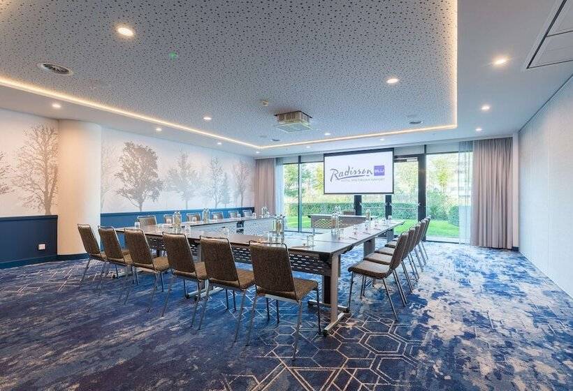 Radisson Blu Hotel Amsterdam Airport, Schiphol