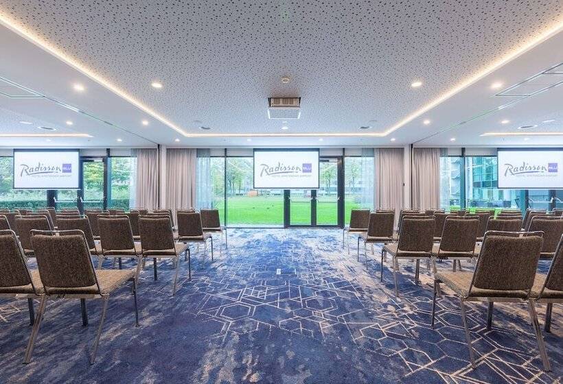 Radisson Blu Hotel Amsterdam Airport, Schiphol