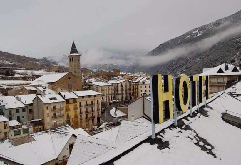 Отель Restaurant Pessets & SPA