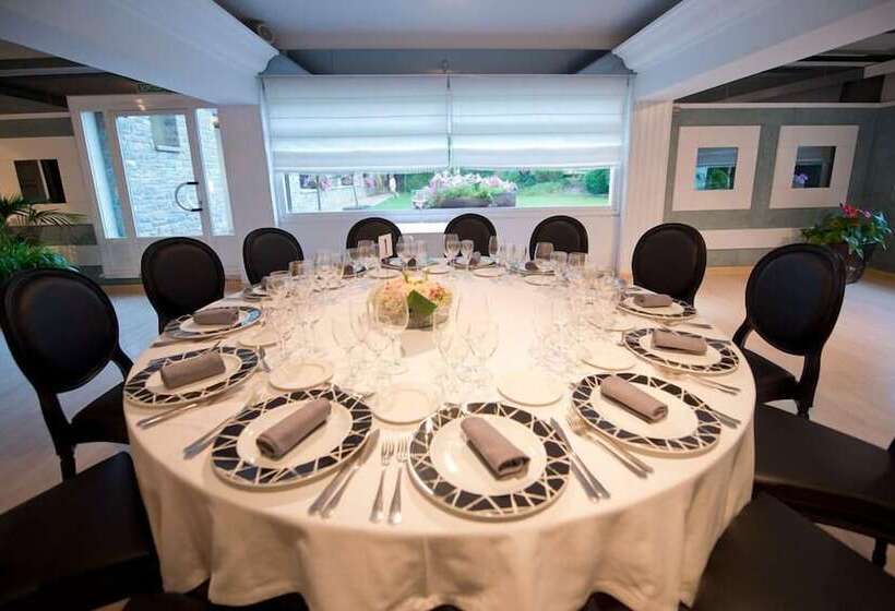 Отель Restaurant Pessets & SPA