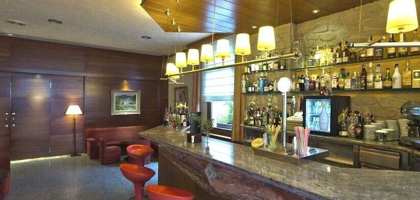 هتل Restaurant Pessets & SPA