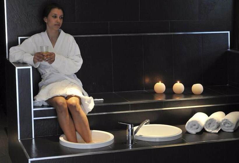 Отель Restaurant Pessets & SPA