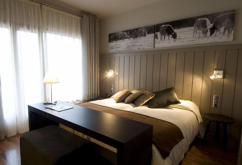 Отель Restaurant Pessets & SPA