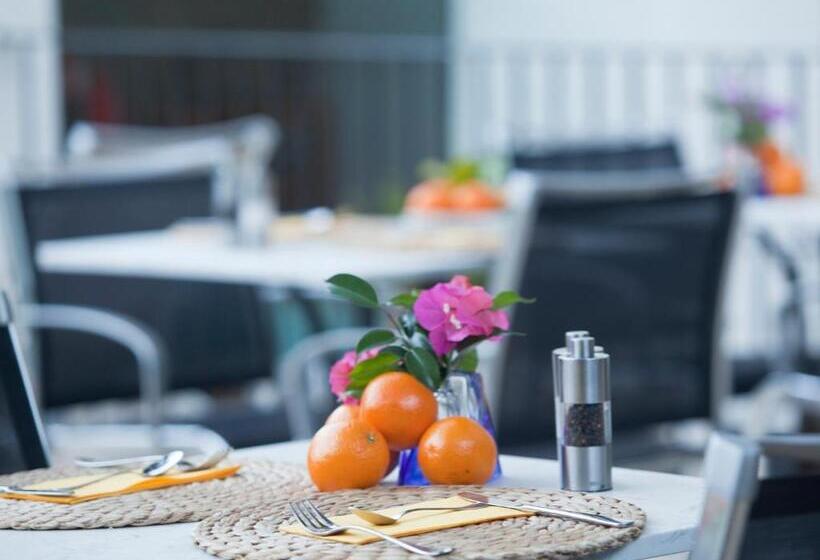 Сельский отель Fornalutx Petit Hotel   Bed & Breakfast