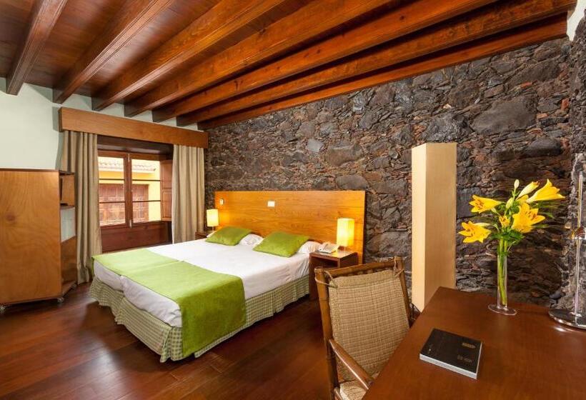 Сельский отель Livvo La Quinta Roja