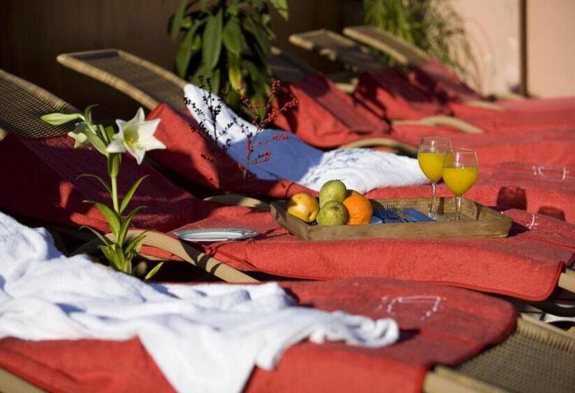 Сельский отель Livvo La Quinta Roja