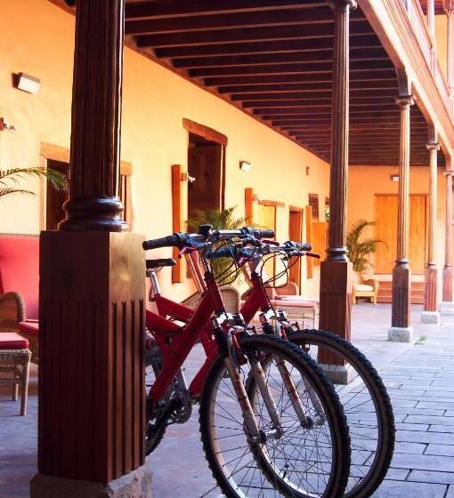 Сельский отель Livvo La Quinta Roja