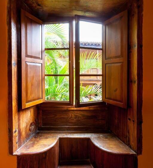 Сельский отель Livvo La Quinta Roja