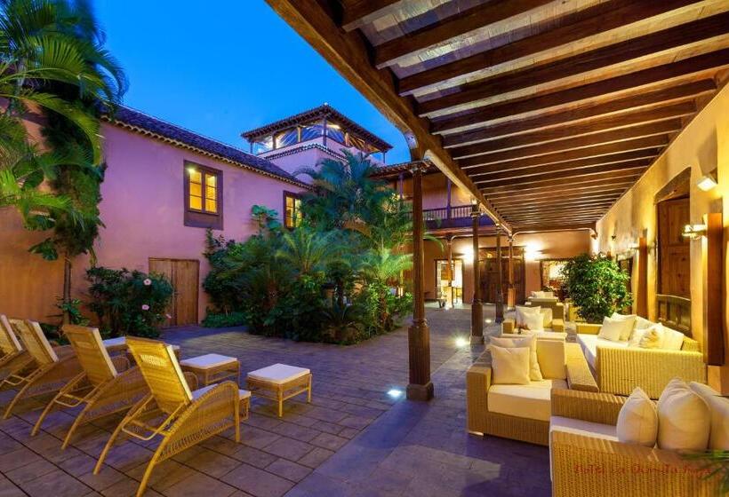 Сельский отель Livvo La Quinta Roja