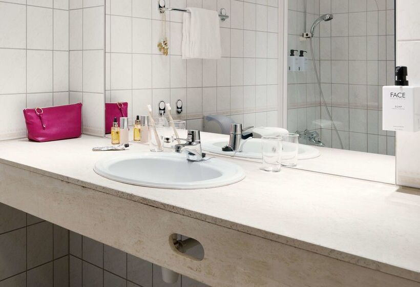 בית מלון כפרי Scandic Bergen City