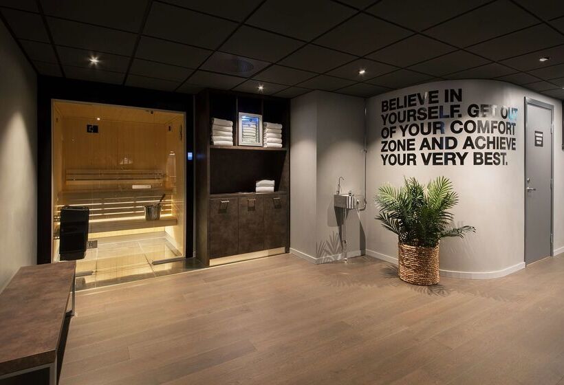 هتل Scandic St. Olavs Plass