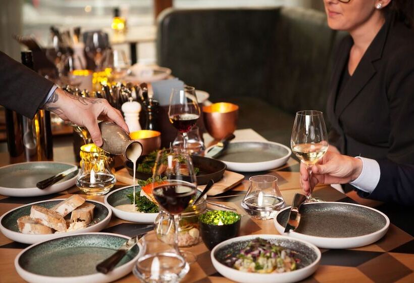 هتل Scandic St. Olavs Plass