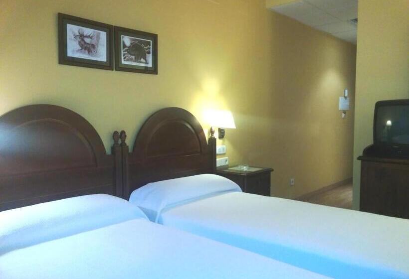 Отель Sierra De Andujar