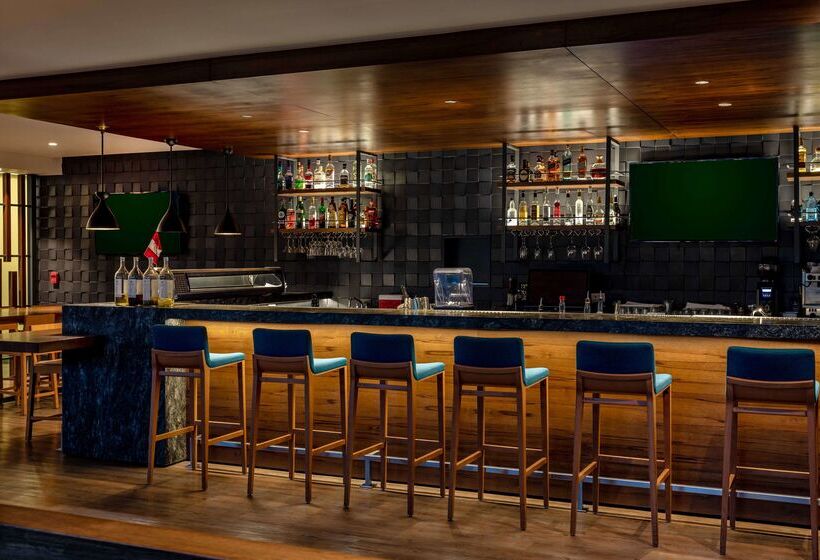 Sonesta Hotel El Olivar