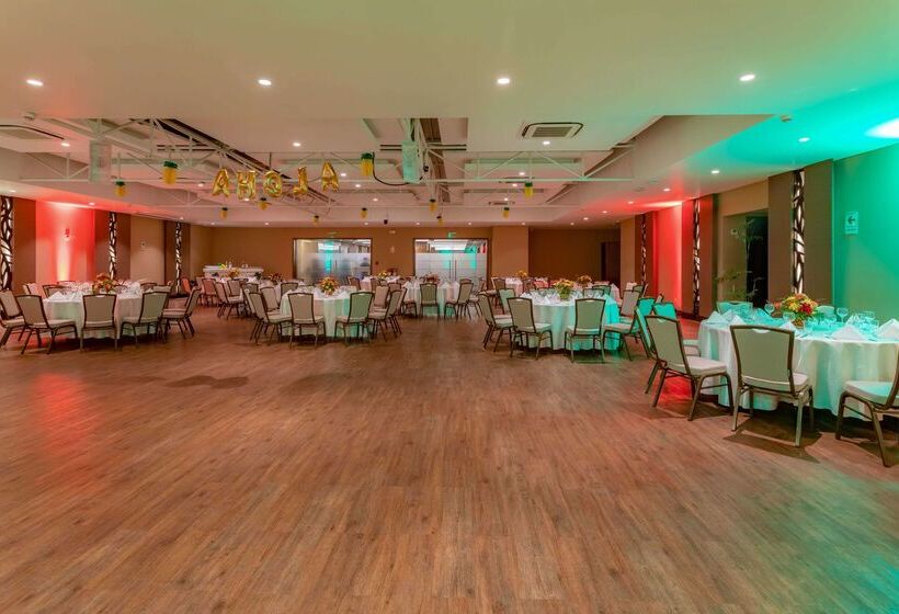 Sonesta Hotel El Olivar